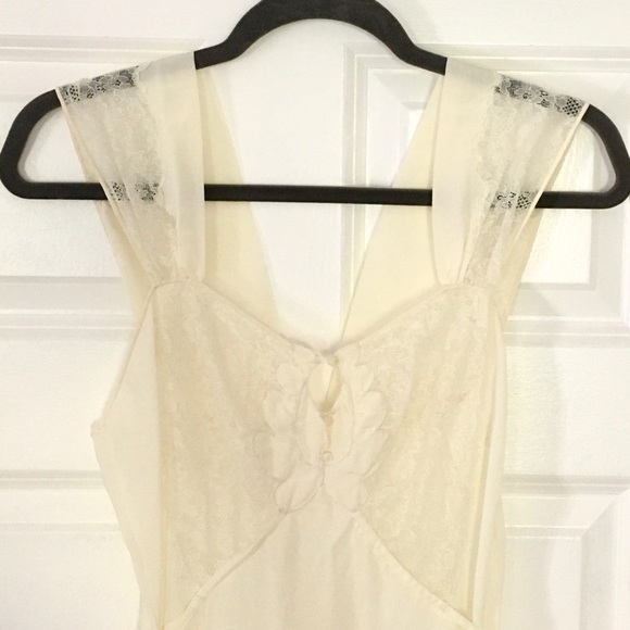 Vintage Wedding Night Nightgown - Picture 2 of 8